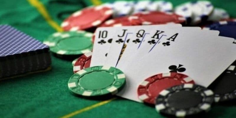 Tiến lên miền bắc Tiến lên miền bắc vì sao nên chơi?